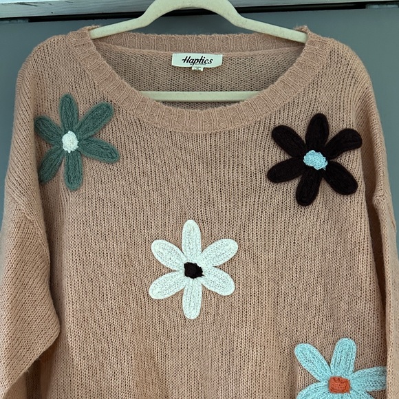 Haptics Peach Crewneck Sweater – Floral Appliqué Knit Pullover - Picture 4 of 9